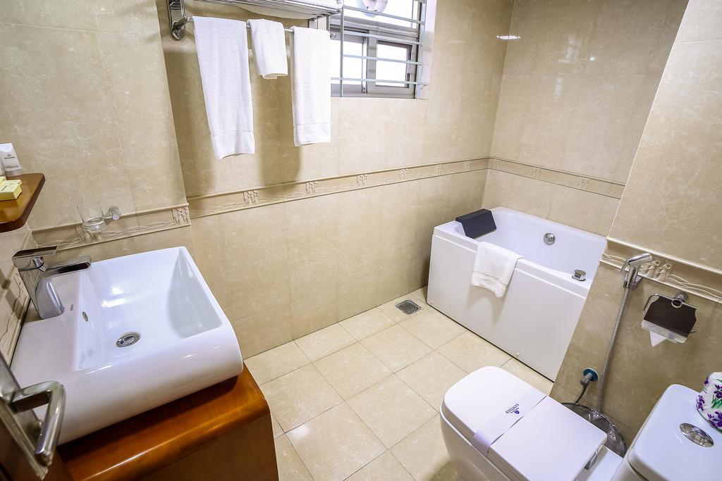 Nascent Gardenia Luxury Suites Dhaka Bilik gambar